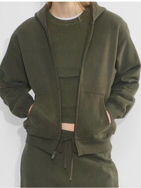 Aritzia Sweatfleece Zip-Up Hoodie and Joggers Set (Dark Olive Green)